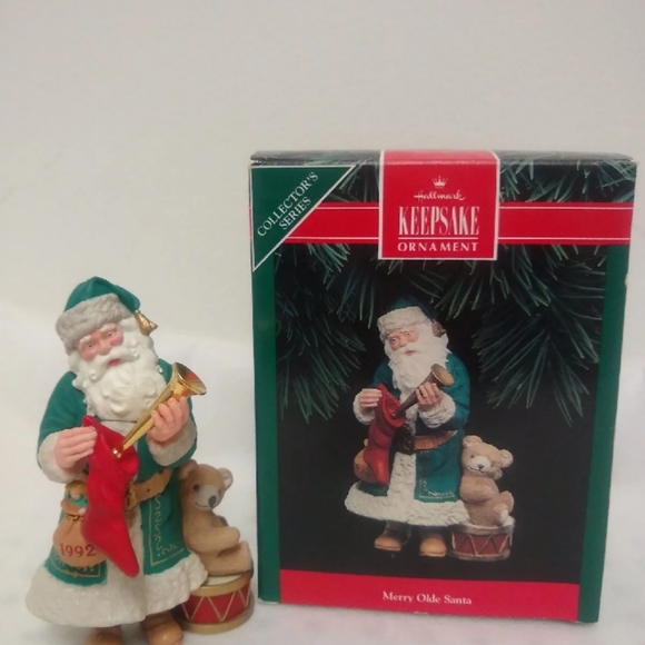 Hallmark Keepsake Ornament - Collector's Series - Picture 6 of 7